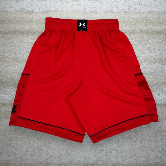Under Armour Gym Shorts Crimson Red Polyester Basketball Style 9" Inseam - Picture 2 of 3
